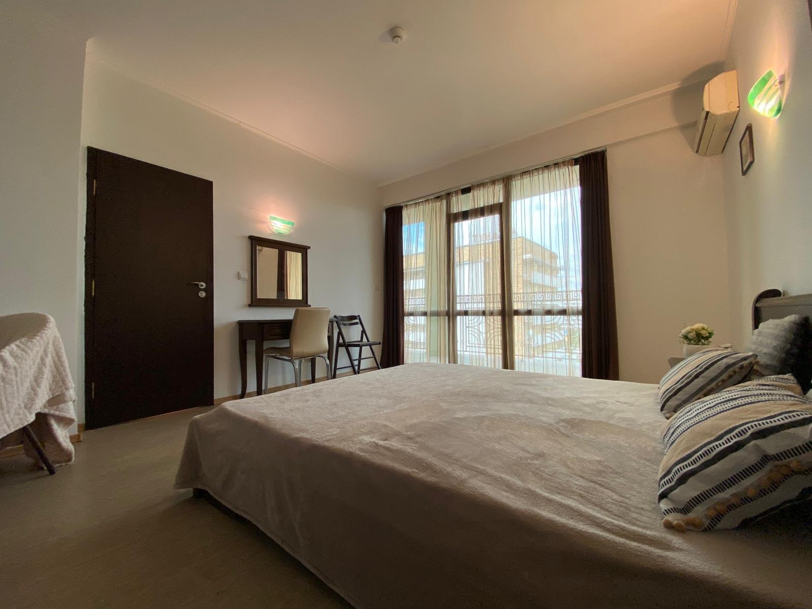 Zweizimmerwohnung mit Meerblick im Komplex Babylon am Sonnenstrand