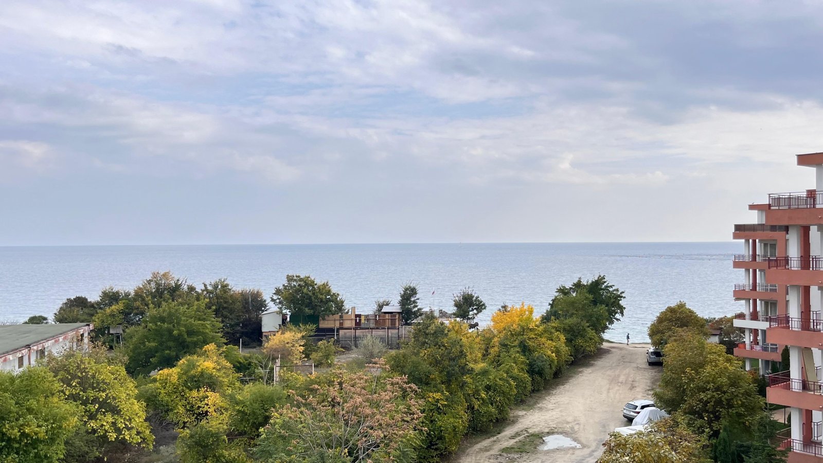 Ravda: Geräumige Zweizimmerwohnung mit Meerblick – strandnah in Ravda 