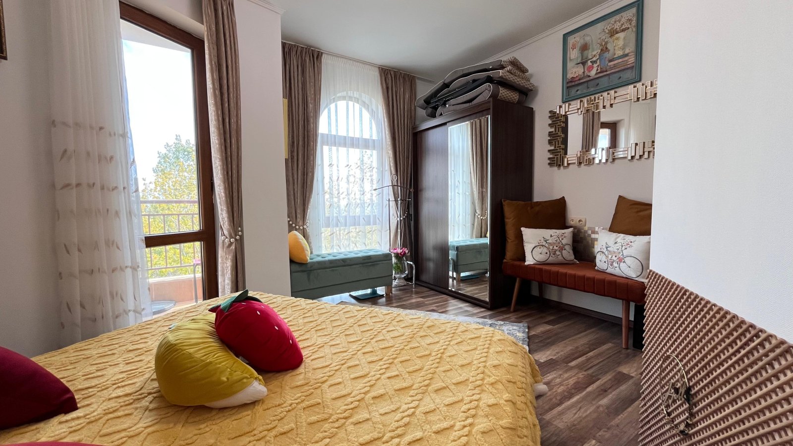 Zweizimmerwohnung in erster Strandlinie in Sunny Beach im Komplex Golden Beach