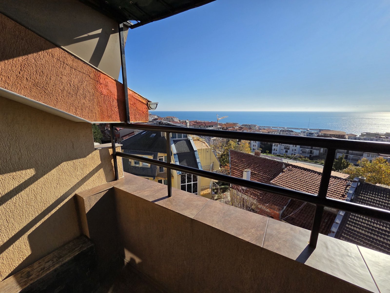 4 Zimmer Wohnung in einem Wohnhaus in Sveti Vlas Bulgarien