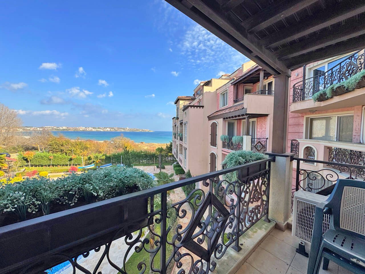 Sozopol: Zweizimmerwohnung im Komplex Saint Juan in Sozopol, Bulgarien 