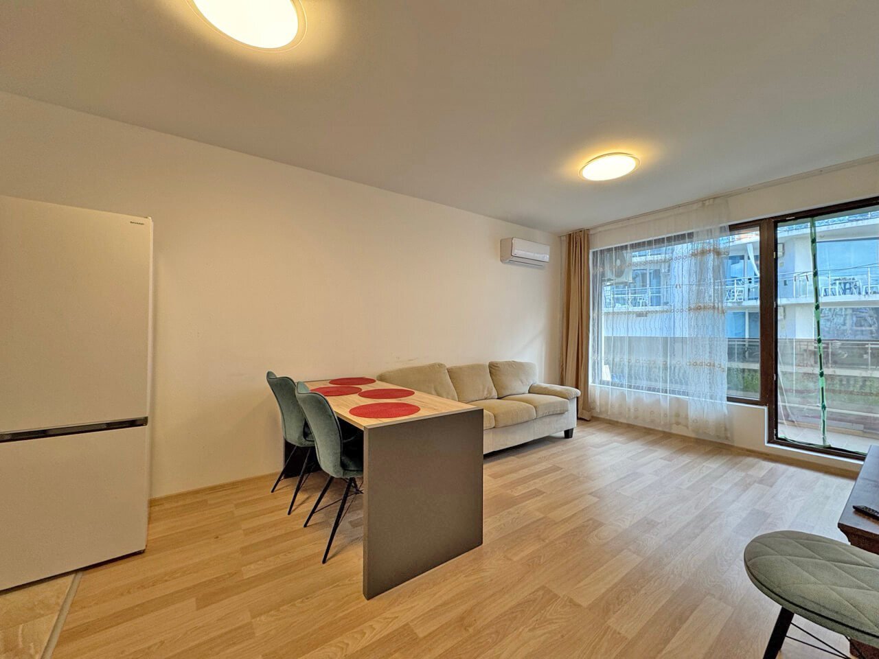 Zweizimmerwohnung im Komplex Helena in Sarafowo, Bulgarien