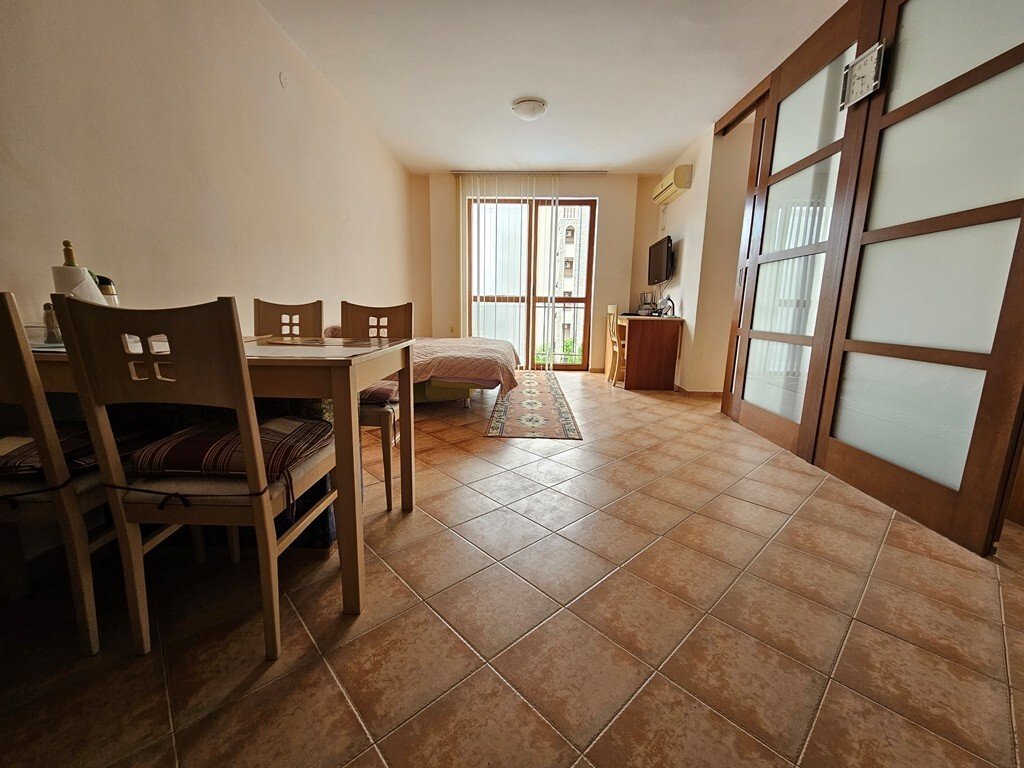 1+1-Apartment im Cascadas Family Resort-Komplex in der Nähe des Sonnenbergs, Bulgarien