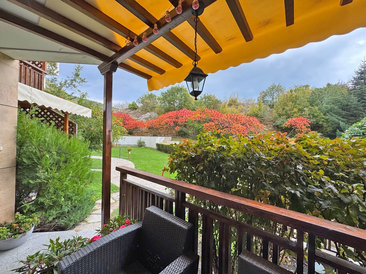 Zweizimmerwohnung im Komplex Garden of Eden mit Blick auf den Garten in Sveti Vlas, Bulgarien