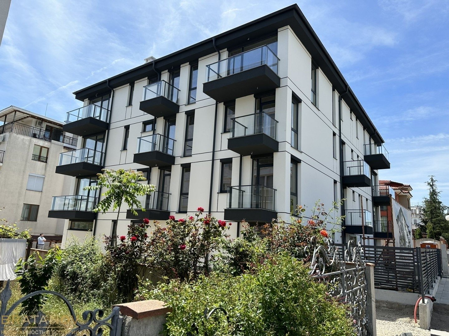 Verschiedene Neubau Wohnungen Rohbau in Ravda mit Meerblick Bulgarien