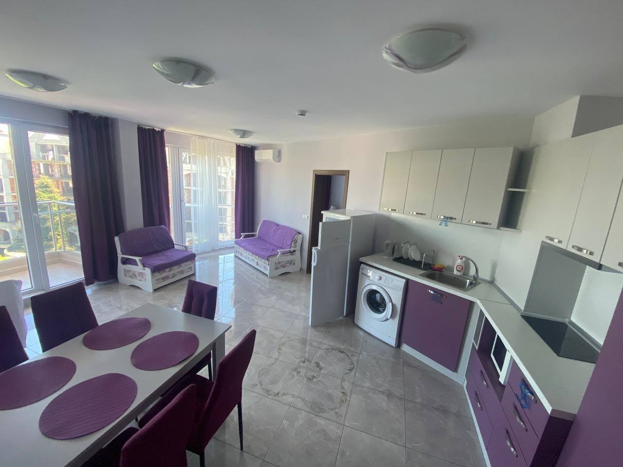 Dreizimmerwohnung im Komplex Admiral Plaza in Sonnenstrand, Bulgarien