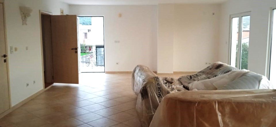 House in Bar - Šušanj with sea view and spacious yard