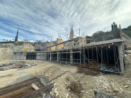 Kapitalanlage: Zwei-Zimmer-Wohnung in Limassol mit Meerblick