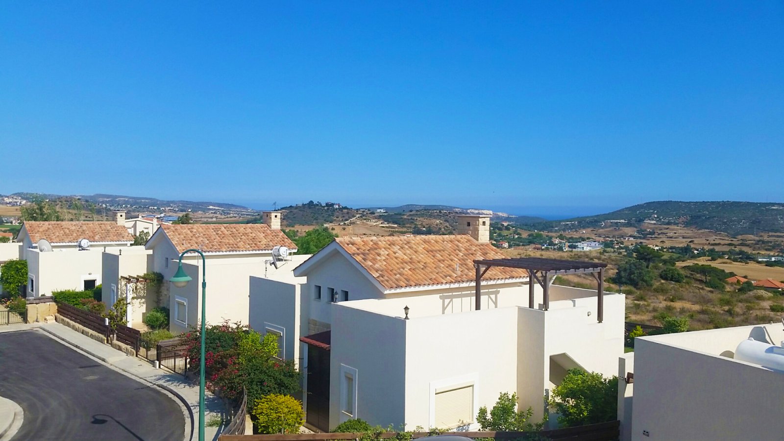 Luxusvilla mit Swimmingpool und riesigem Grundstück zu einem Superpreis