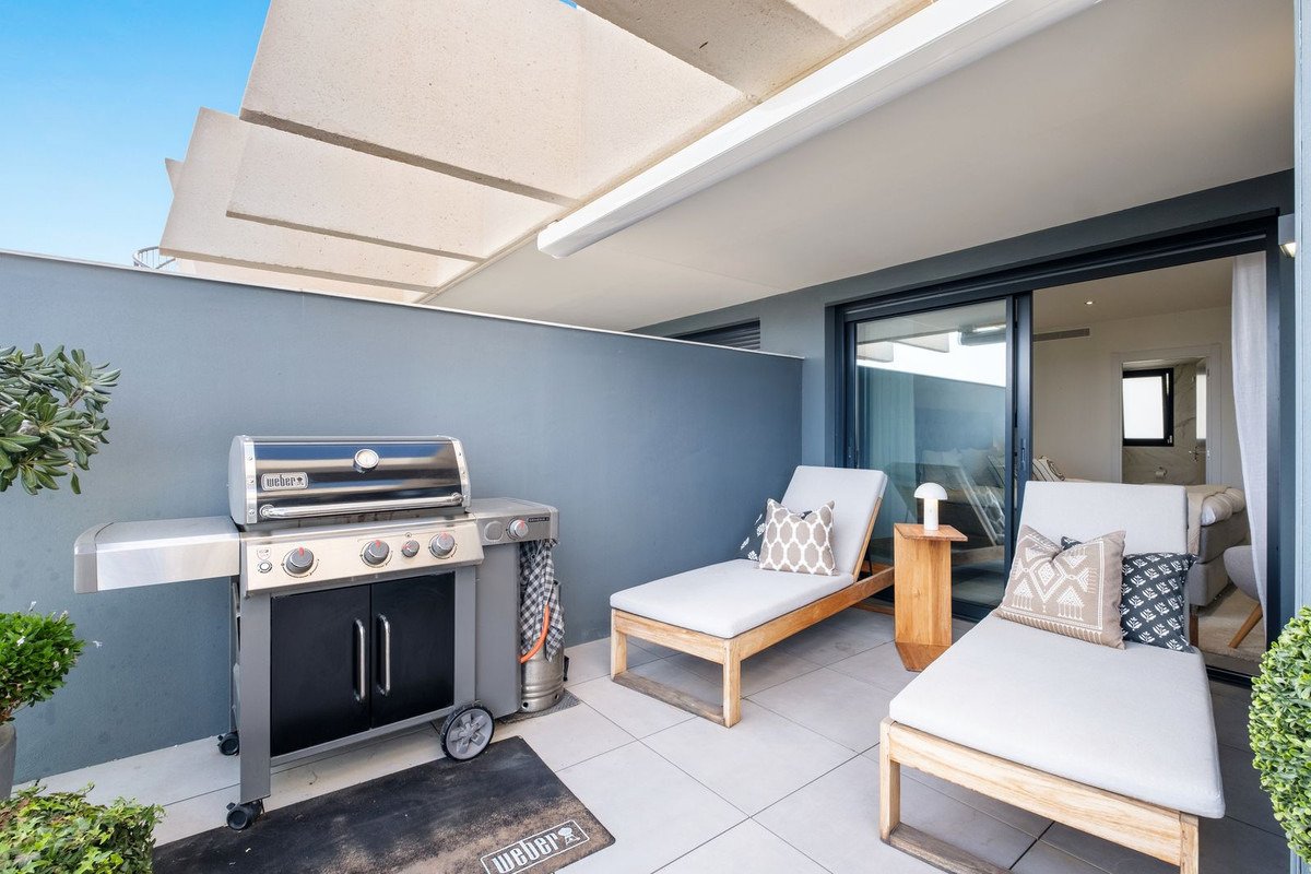 Absolute luxury: Duplex penthouse with breathtaking sea views in Estepona, Costa del Sol