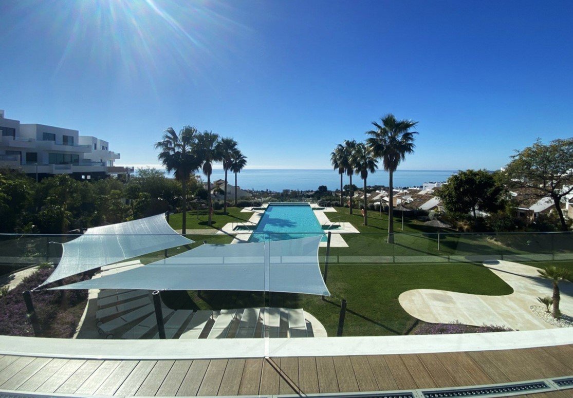 Luxury villa with 180° sea views-the perfect place to live on the Costa Del Sol
