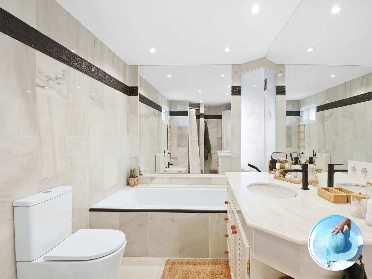 Luxuriöses zweistöckiges Penthouse mit Meerblick im Herzen von Marbella