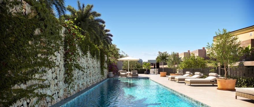 Luxury townhouse with garage - modern living with traditional charm in the heart of Mallorca