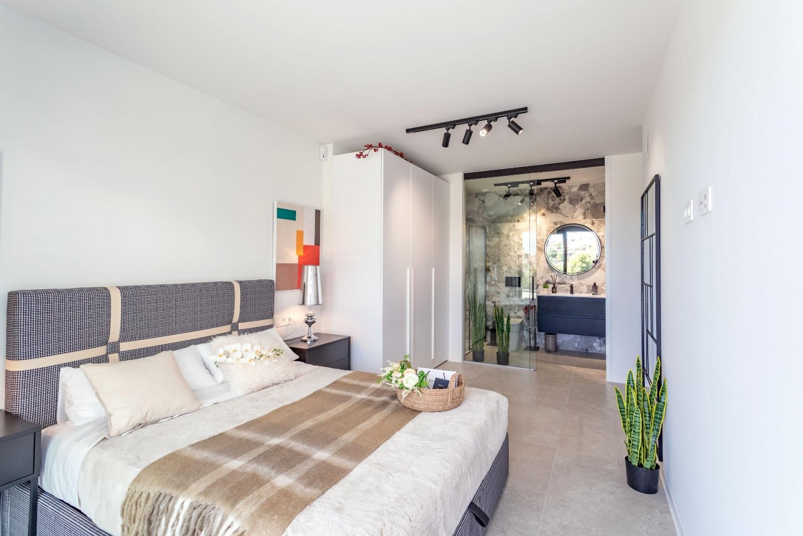 Stylish apartment with terrace by the golf course and the sea – Finestrat