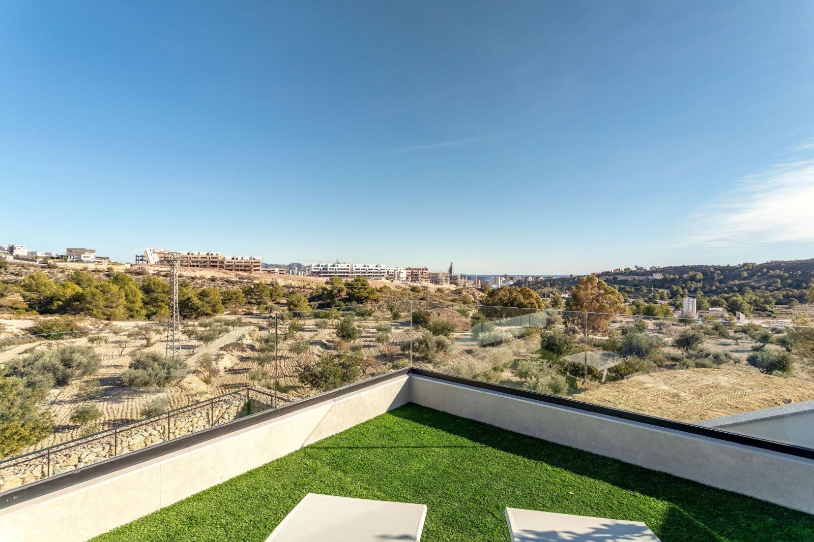 Stylish apartment with terrace by the golf course and the sea – Finestrat