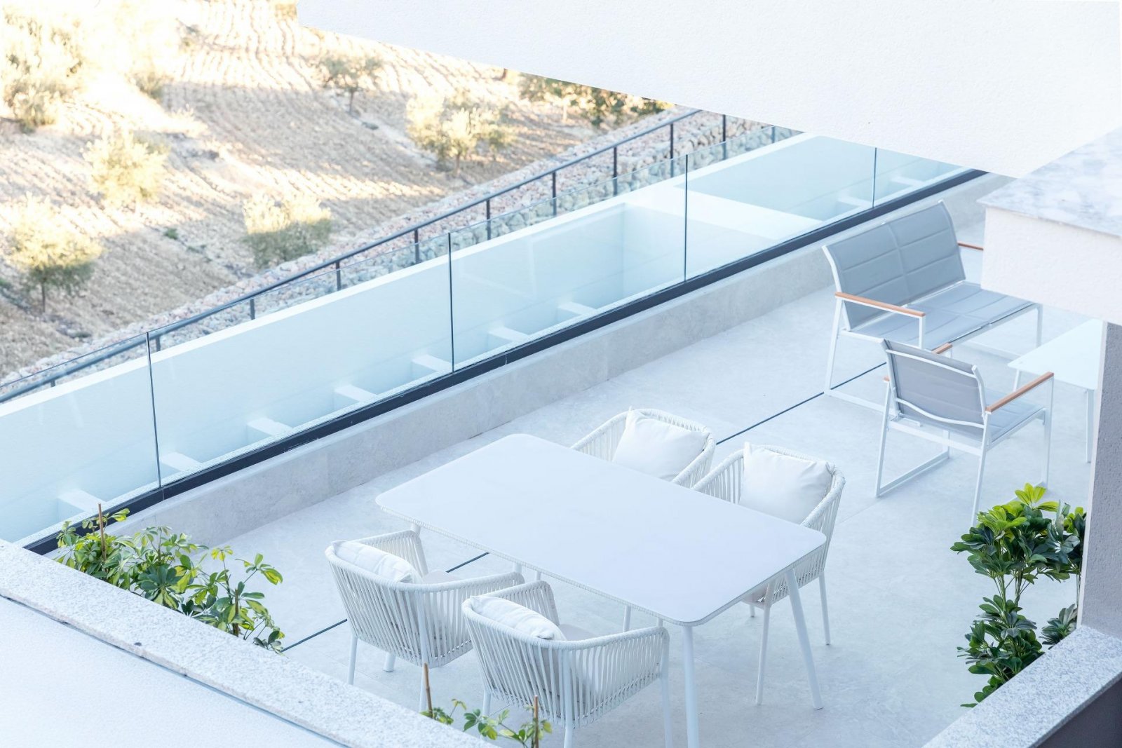 Stylish apartment with terrace by the golf course and the sea – Finestrat