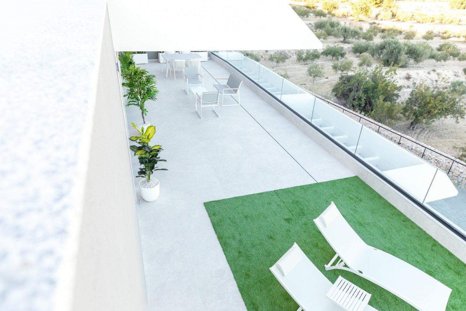 Stylish apartment with terrace by the golf course and the sea – Finestrat