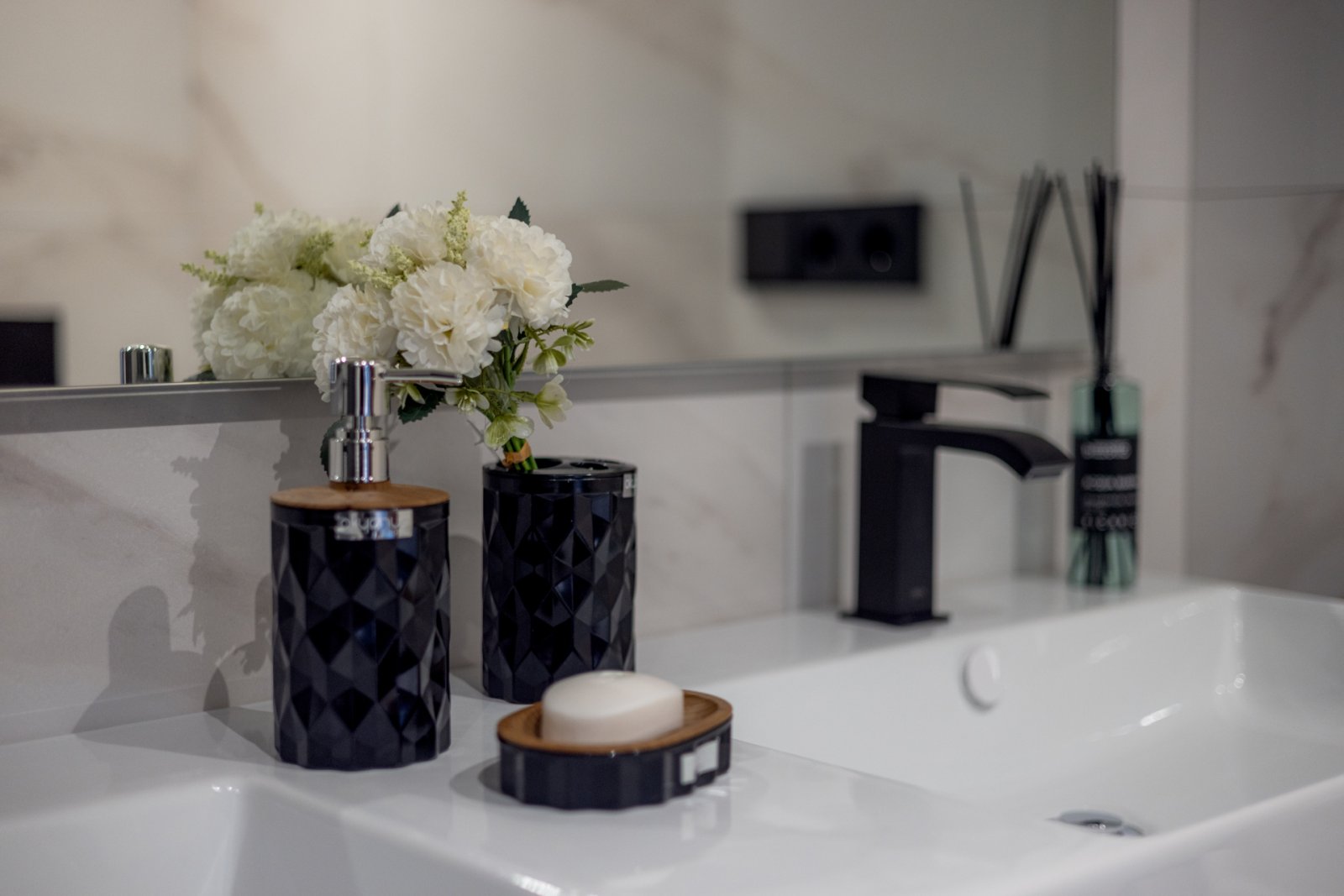 Luxury apartments and penthouses → sea view, 1 km from the beach → Marbella