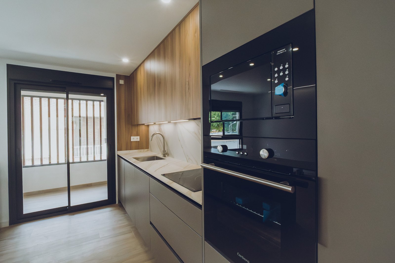 Exclusive apartments and penthouses → private terraces, garages and quiet surroundings → Redován