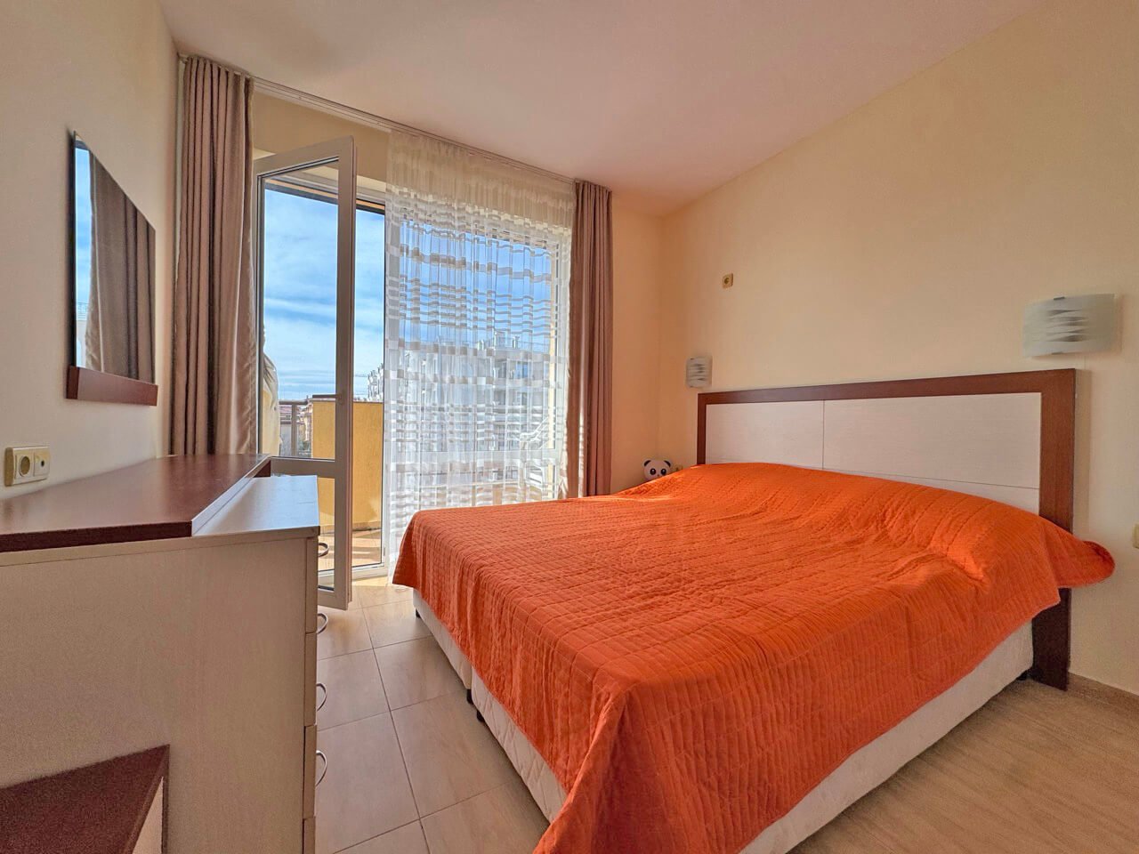 Two-room apartment with a view of the pool in the Aqua Dreams complex, Sveti Vlas, Bulgaria