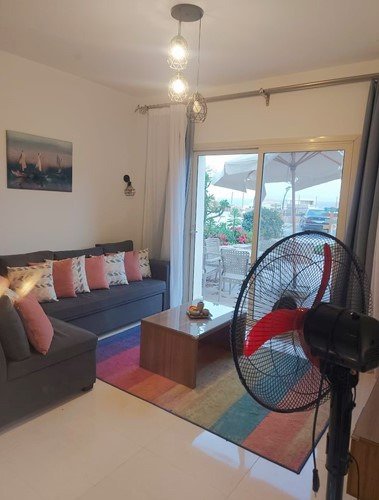 Luxurious apartment with two bedrooms, garden and sea views, 300 meters from the beach, Azzurra Sahl Hasheesh