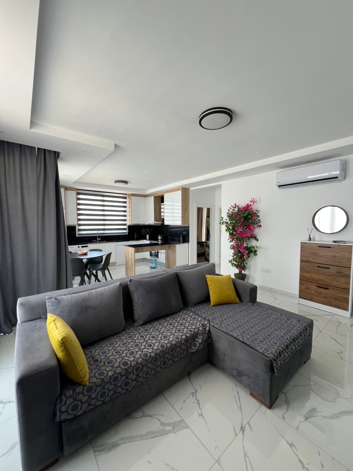 2+1 penthouse