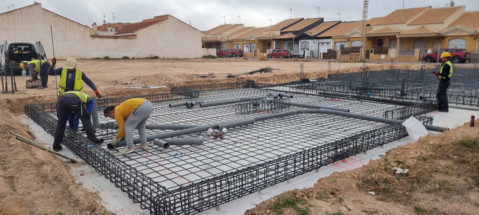 Modern detached houses, private pool and garden, Roldán