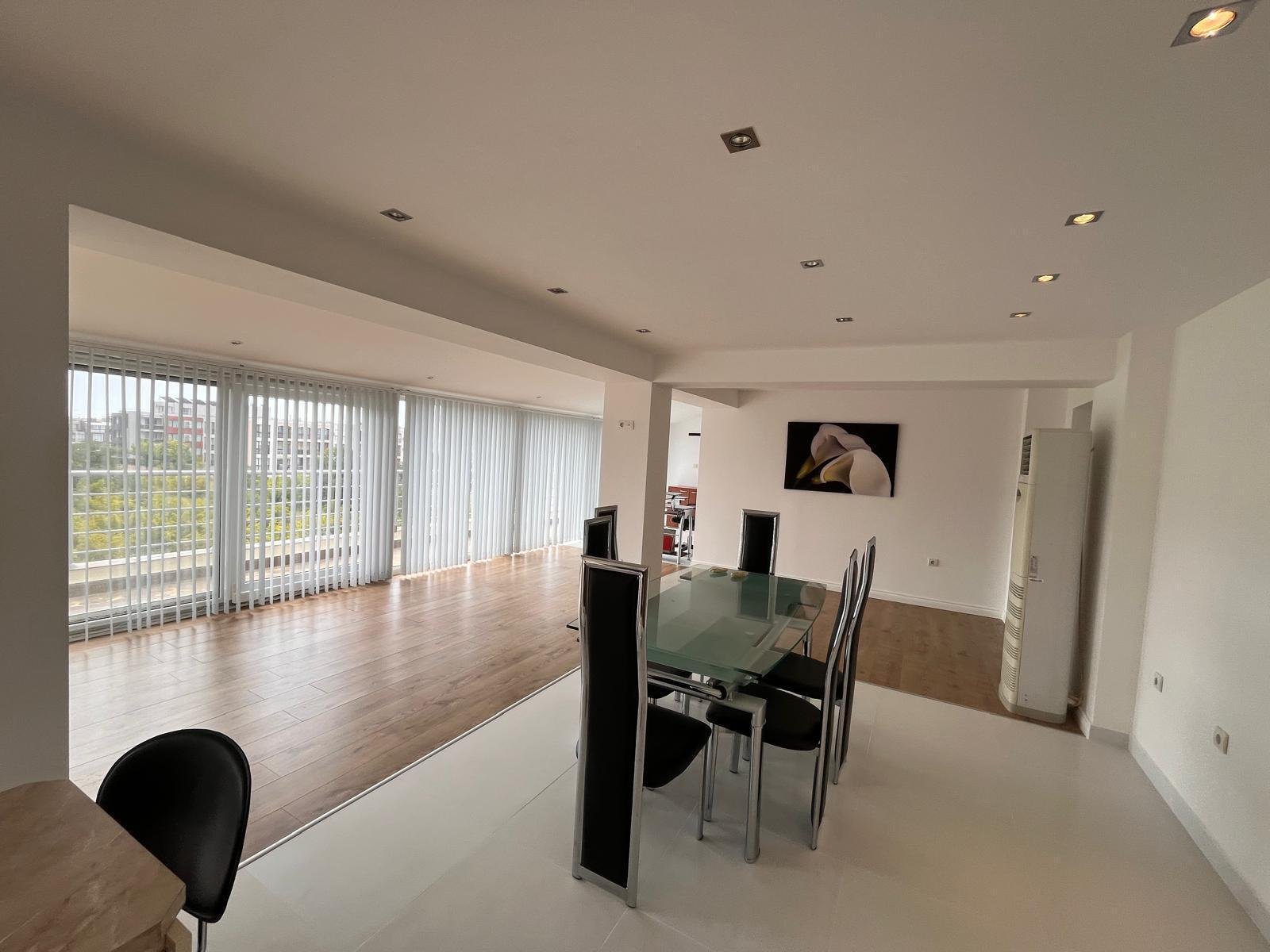 Bright 3-Bedroom Penthouse with Large Terrace in Sveti Vlas – 500m from the Sea