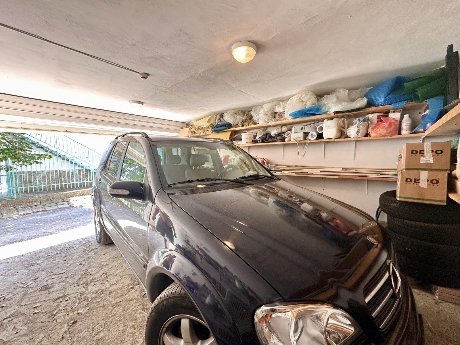 Single-family house with garage, pool, and sea view in Kosharitsa, Bulgaria