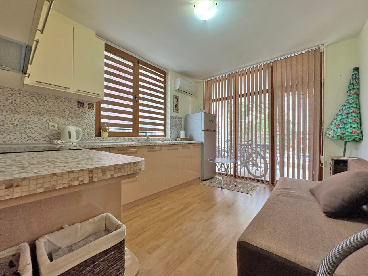 Sunny Beach: Three-room apartment in the Levsha residential complex with pool view, Sunny Beach, Bulgaria 