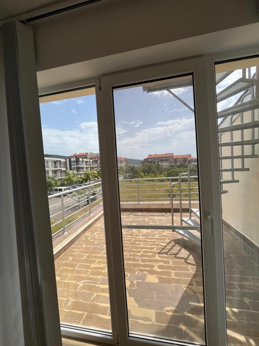 Multi-family apartment in the Solo 2 complex, Sveti Vlas town