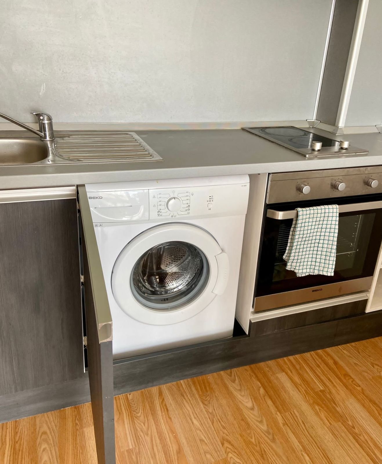 2-room apartment in the Sunny Day 6 complex, Tankovo, Bulgaria