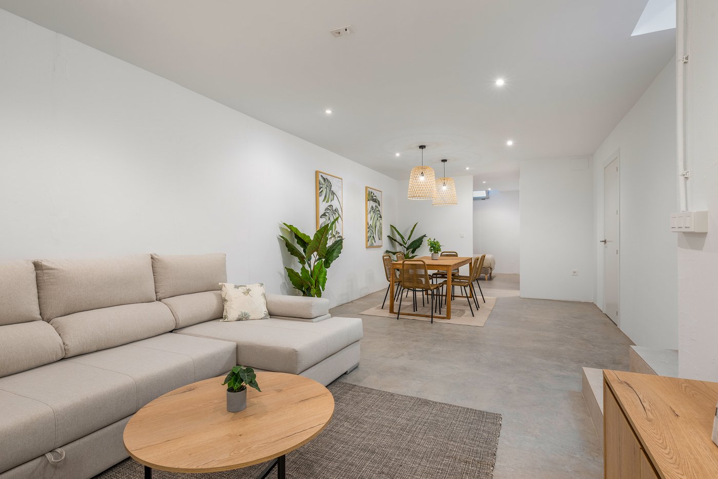 Luxury houses, with private pool 1 km from the sea, Los Alcázares