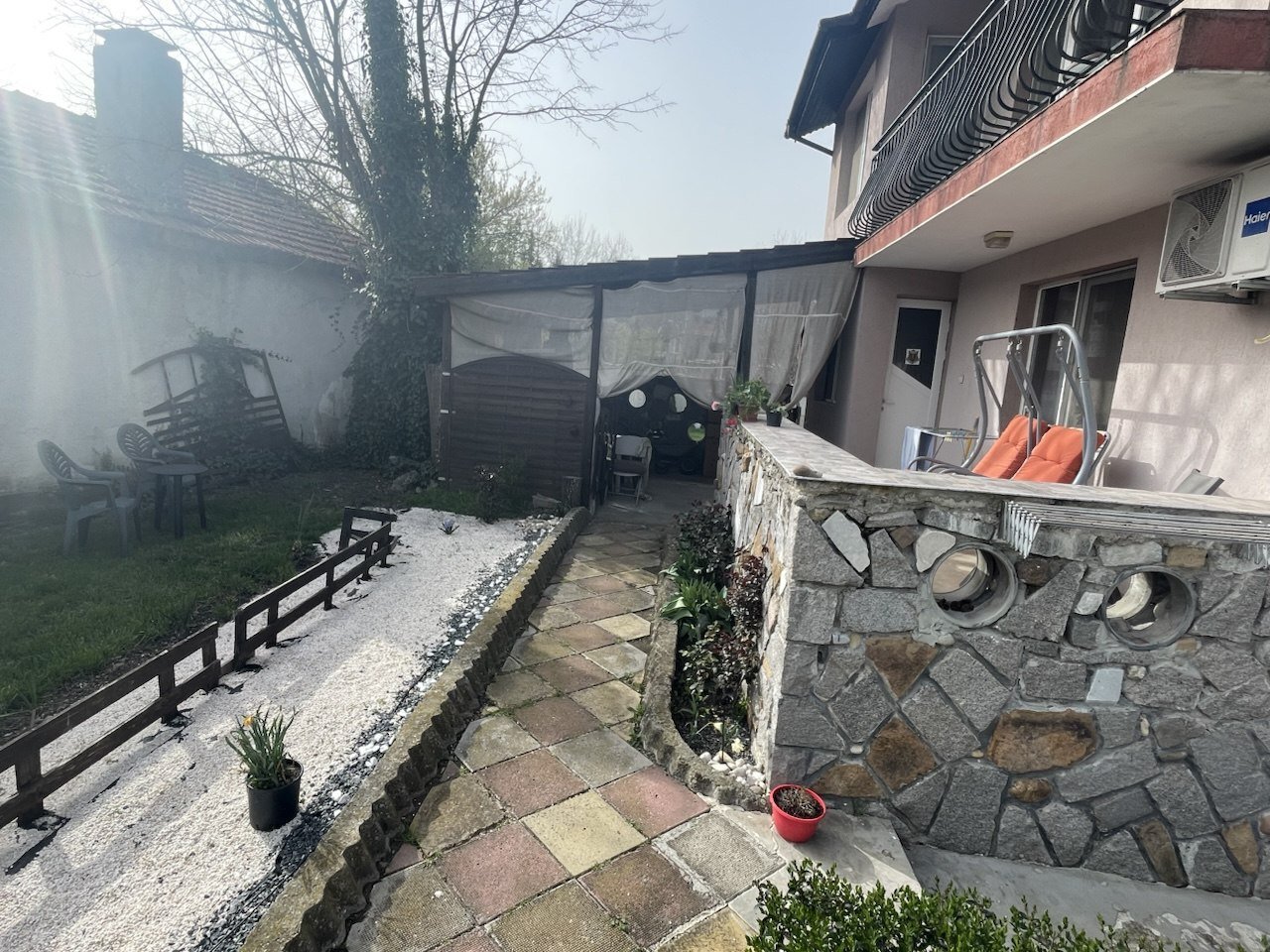 Exclusives Haus mit Wintergarten und Fitnessraum im Dorf Tvarditsa Bulgarien