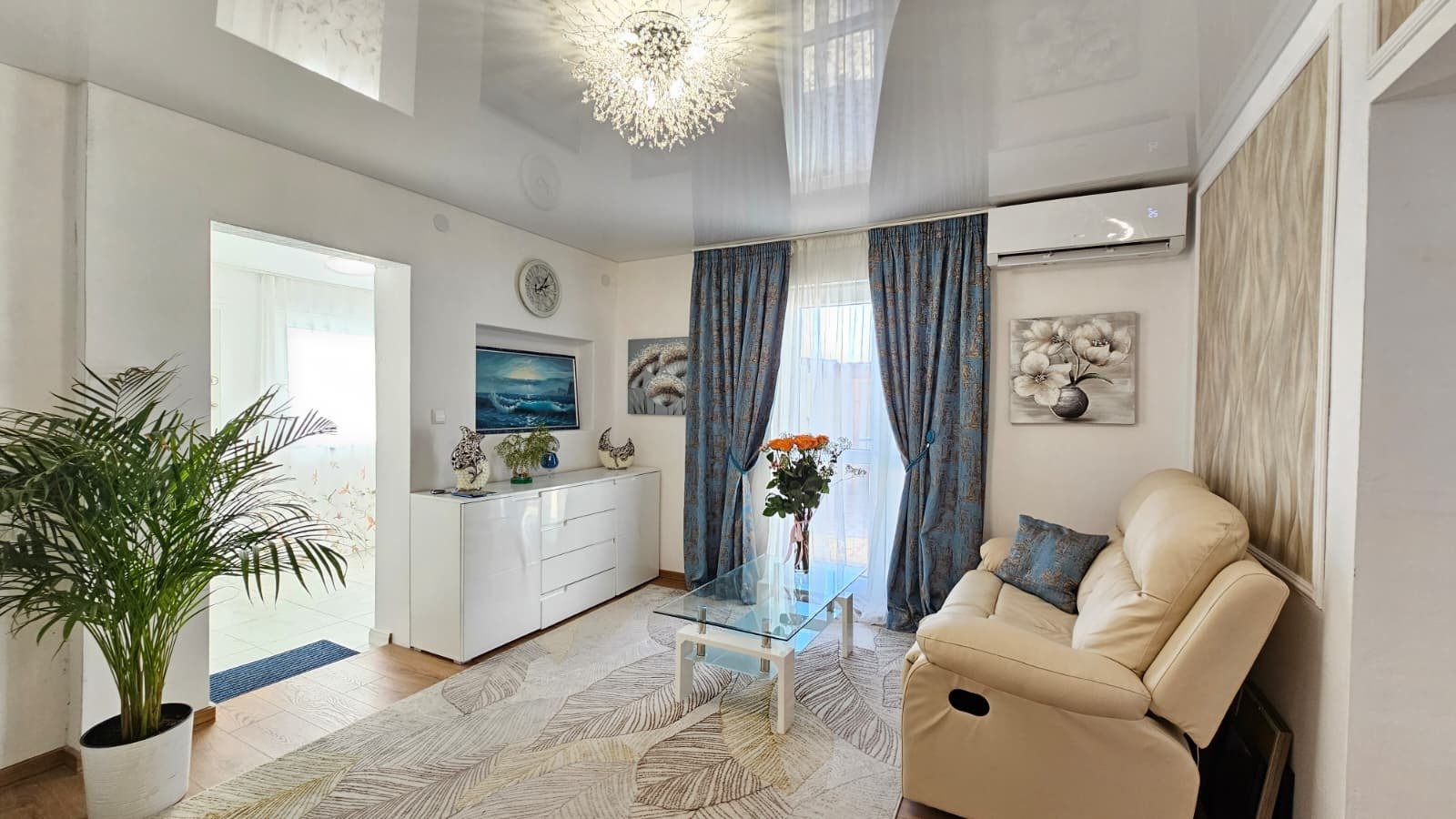 Bungalow with outbuilding and yard in Kosharitsa, Bulgaria