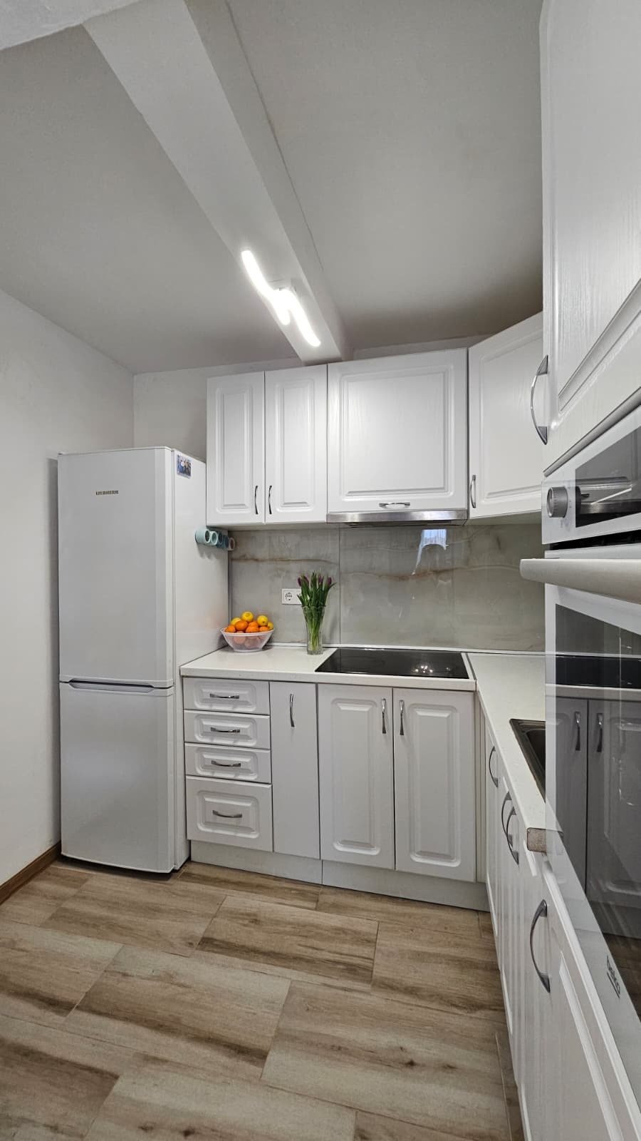 Bungalow with outbuilding and yard in Kosharitsa, Bulgaria