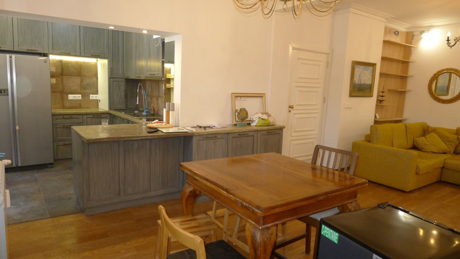 Sofia: 2-Bedroom Apartment in Sofia Center | Russian Monument 