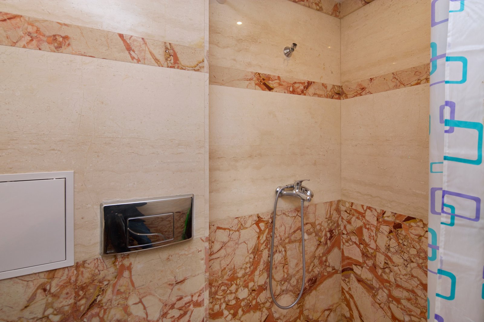 Modern 3-room apartment in the Amara complex, Sunny Beach – fully furnished