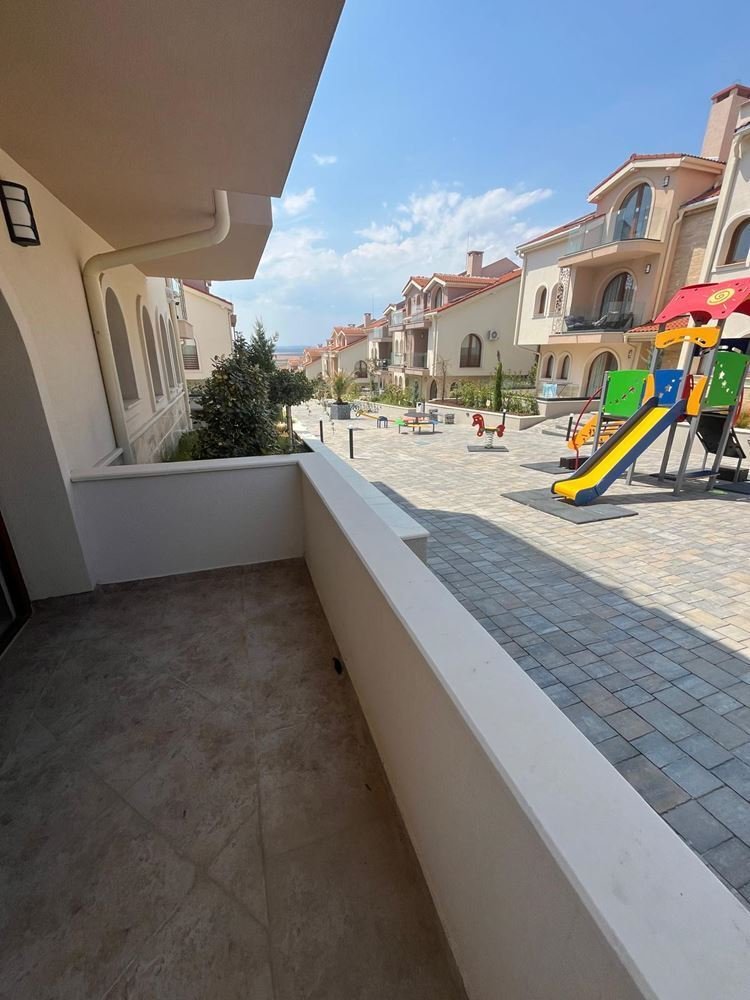 Apartment 1+1 in the Grand Village Complex, Kosharitsa, Bulgaria