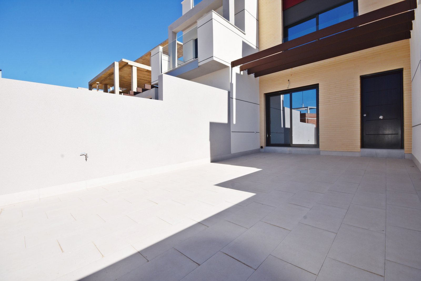 Modernes Stadthaus mit Pool und Solarium, 350 m vom Meer entfernt, Puerto de Mazarrón, Murcia