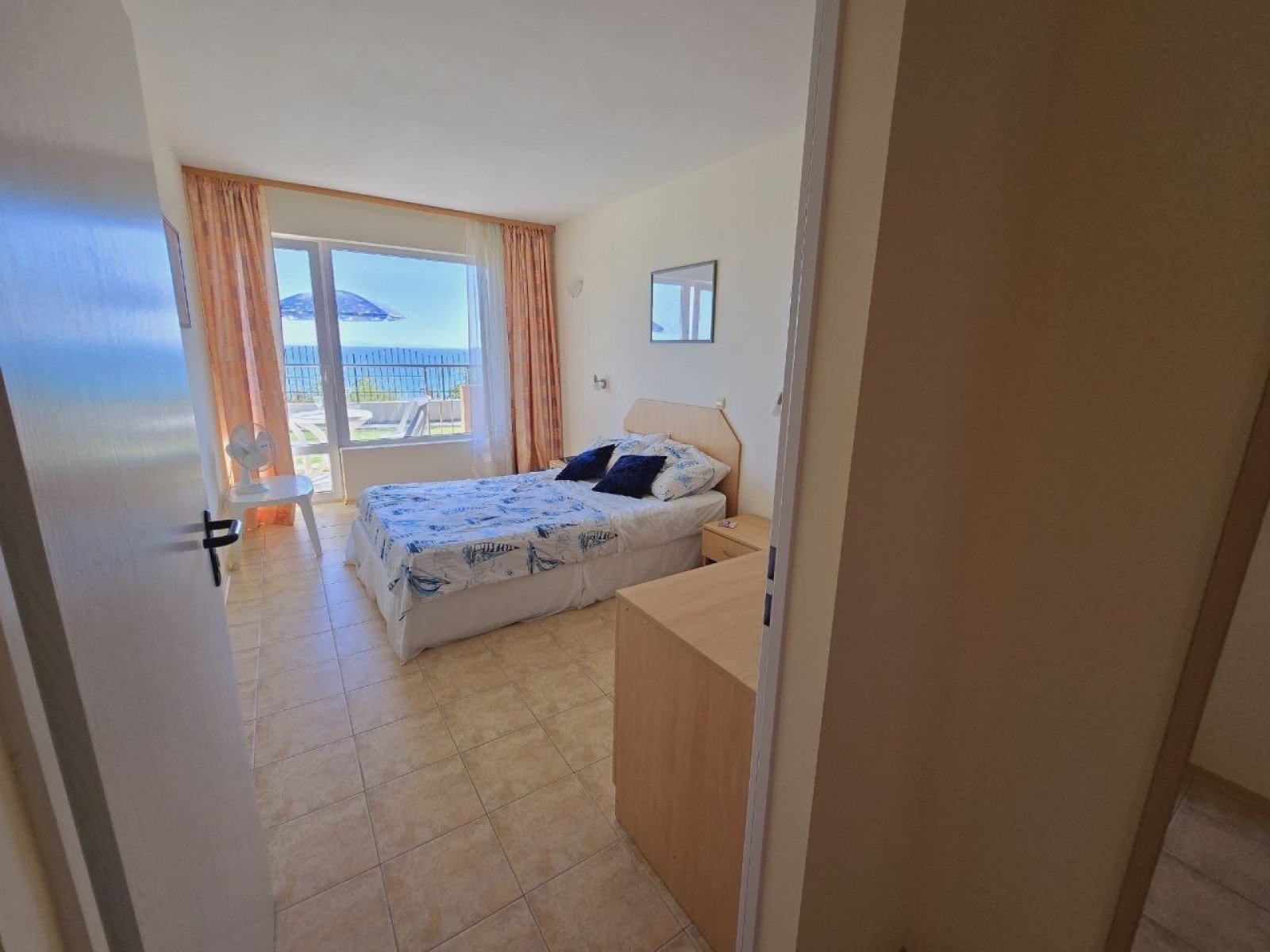 Complex Coral Beach – elegant apartment with luxurious sea views in the first line of the sea in Sveti Vlas, Bulgaria.