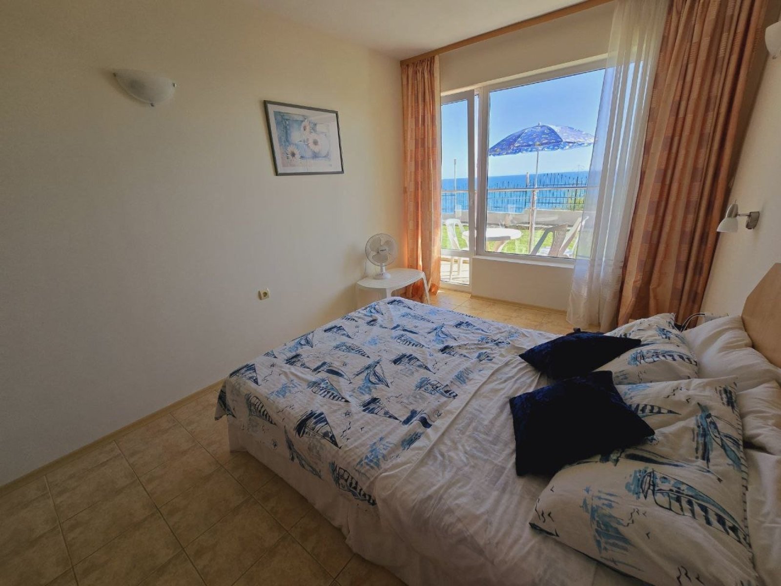 Complex Coral Beach – elegant apartment with luxurious sea views in the first line of the sea in Sveti Vlas, Bulgaria.
