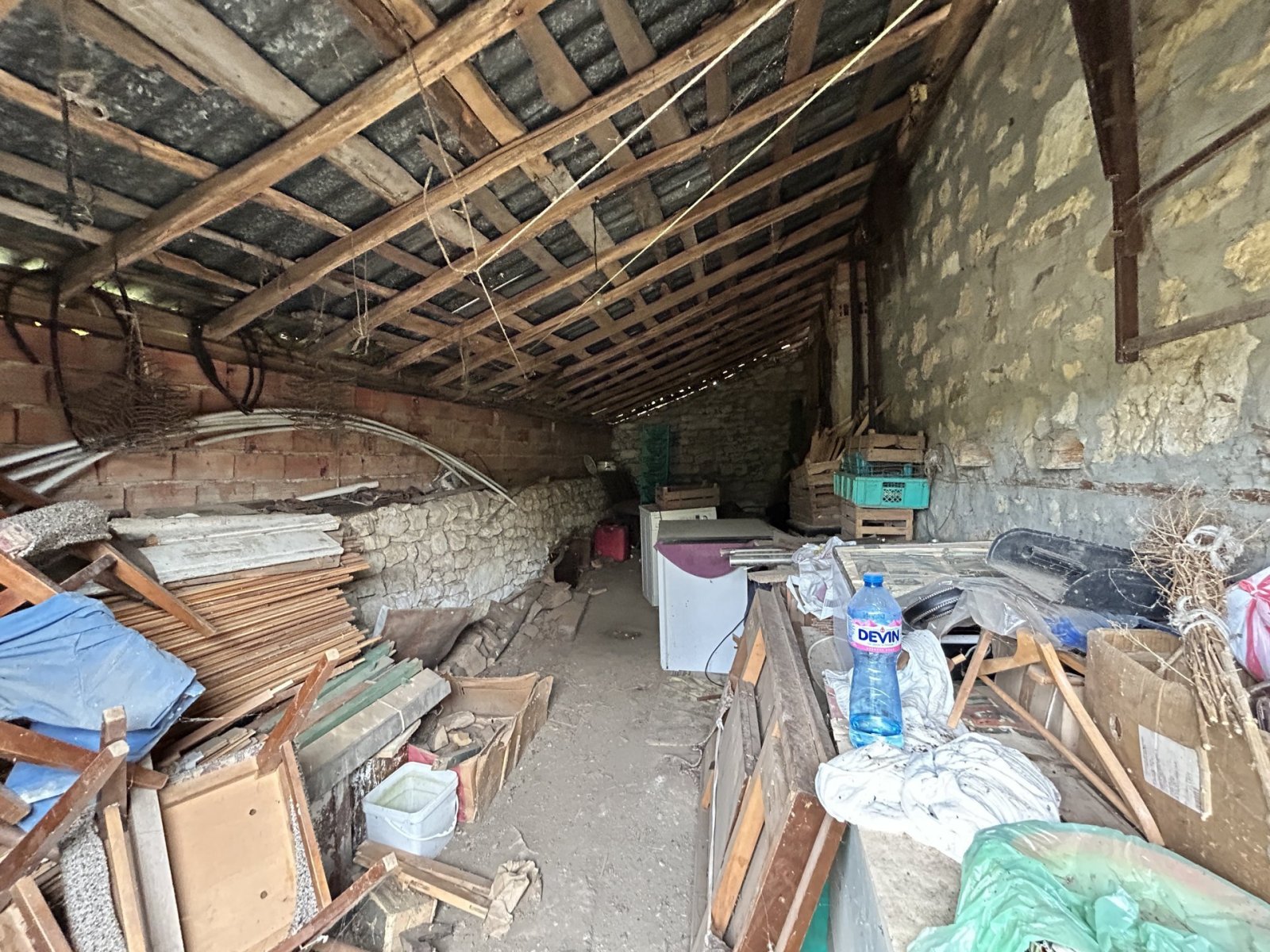 Old partially renovated house with a large plot of land in Odrintsi, Dobrich region, Bulgaria