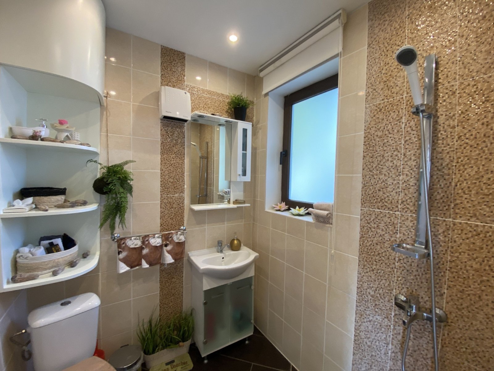 Villa with large garden, pool, and sea view in Bojurets, Bulgaria