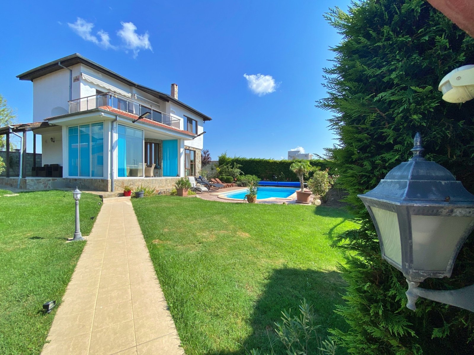 Villa with large garden, pool, and sea view in Bojurets, Bulgaria