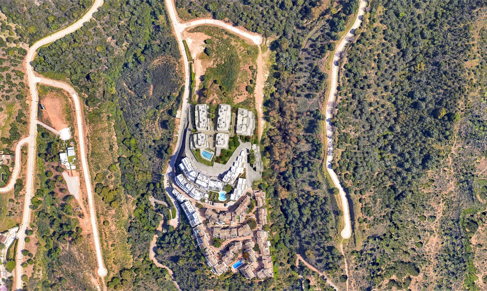 Exclusive apartments with sea views and 3 km from the beach, Marbella