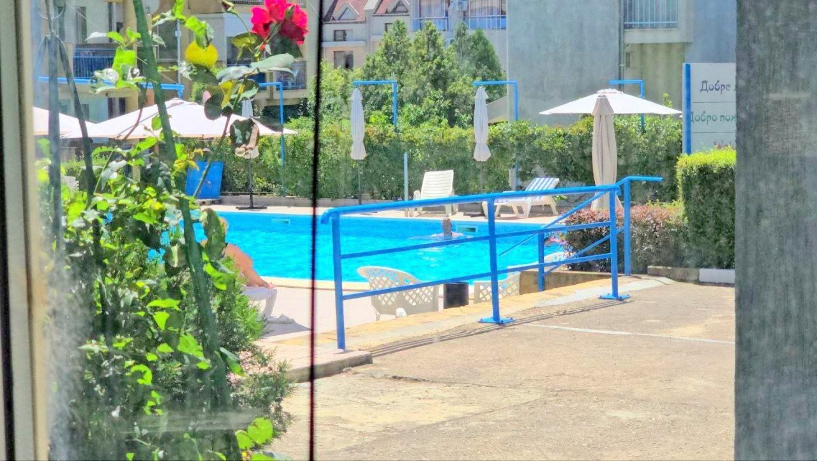 Three-room apartment with two glazed terraces and a private rose garden in Sweti Wlas, Bulgaria.