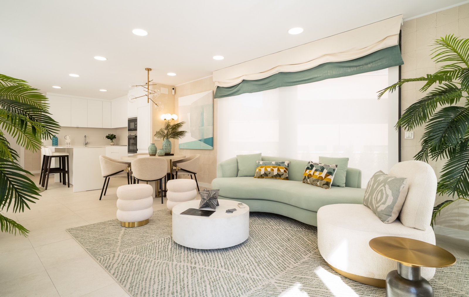 Exclusive apartments, 2 km from the beach with swimming pool, Torremolinos