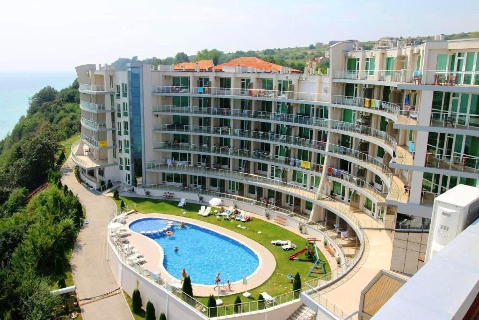 3-room apartment with sea view, two bathrooms, directly on the beach – Silver Beach Complex, Byala, Bulgaria