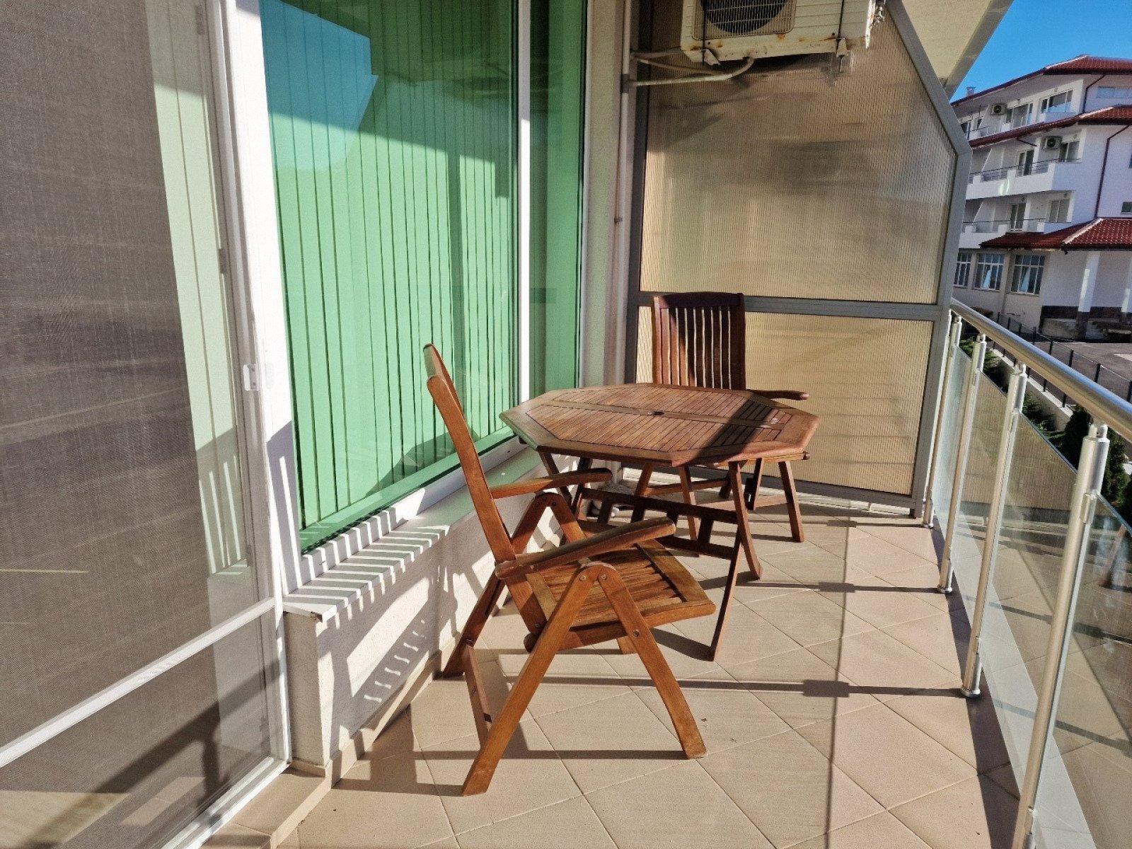 3-room apartment with sea view, two bathrooms, directly on the beach – Silver Beach complex, Byala, Bulgaria